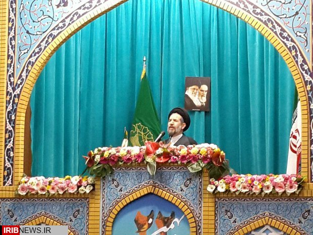 هویت انقلاب اسلامی ایستادگی در برابر استکبار جهانی است