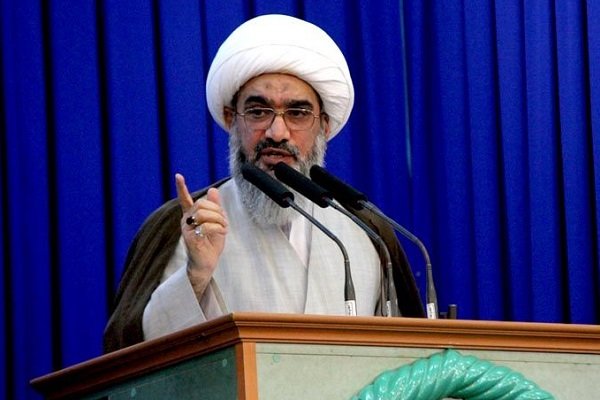 استان بوشهر صد خانه برای زلزله زدگان کرمانشاه می‌سازد