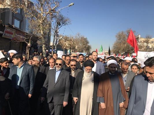 استقامت در برابر توطئه هااز مهمترین پیامهای حماسه 9دی