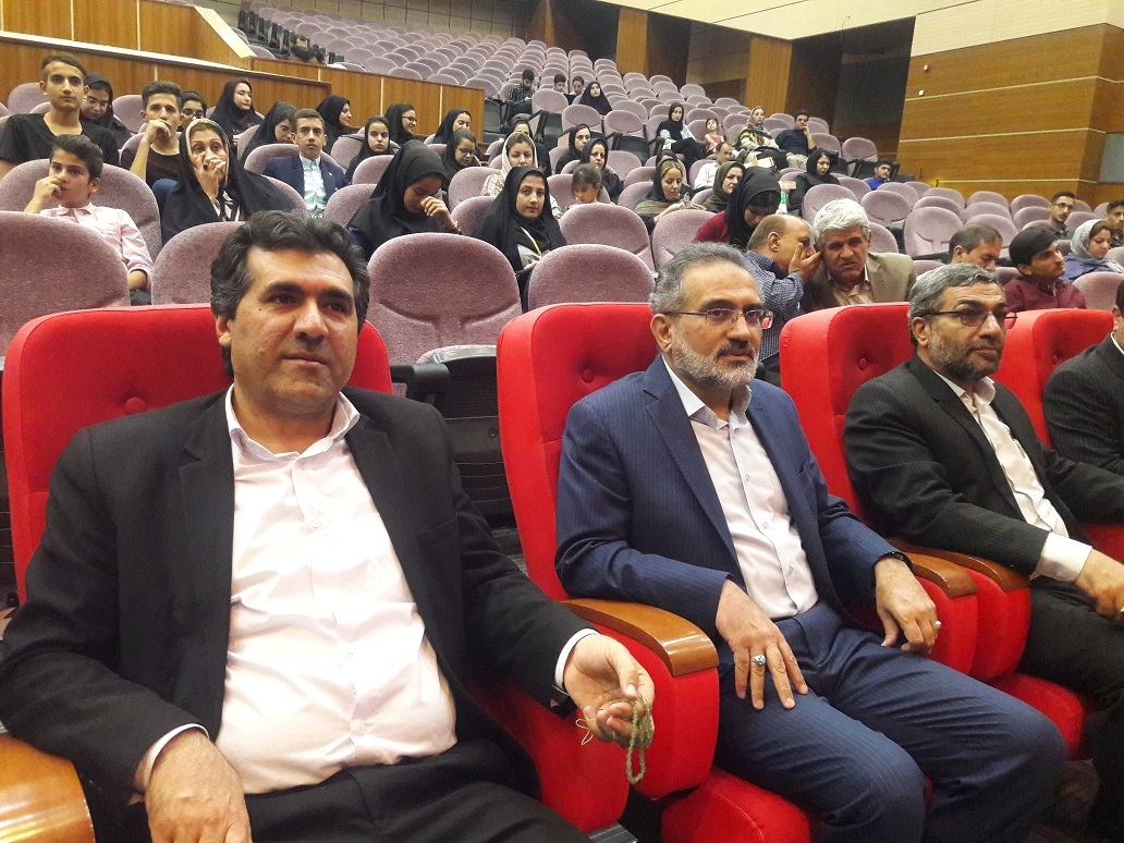 لزوم تقویت روحیه خود باوری و اعتماد به نفس بین جوانان