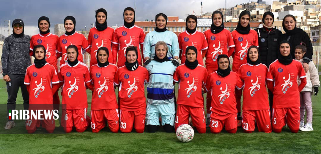 بازی تیم فوتبال بانوان وچان کردستان با تیم سینا بوشهر بازی تیم فوتبال بانوان وچان کردستان با تیم سینا بوشهر