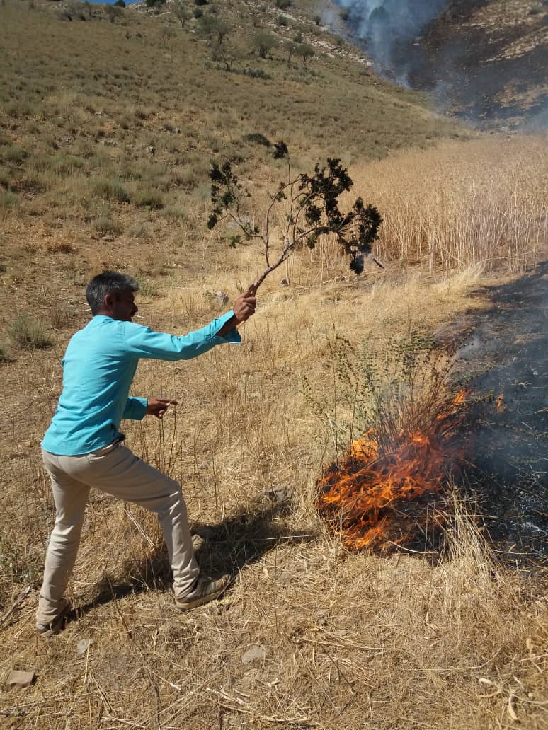 وقوع حریق در ۱۲هکتار از مراتع روستای آبگرم کلات