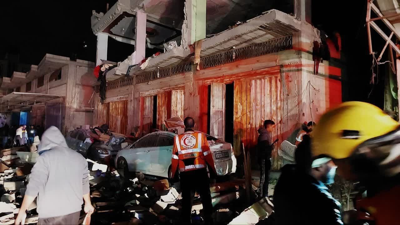 حملات هوایی همزمان رژیم صهیونیستی به مناطق پراکنده رفح حملات هوایی همزمان رژیم صهیونیستی به مناطق پراکنده رفح