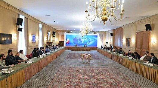 امیرعبداللهیان: وزارت خارجه آماده شنیدن نقدهای سازنده است امیرعبداللهیان: وزارت خارجه آماده شنیدن نقدهای سازنده است