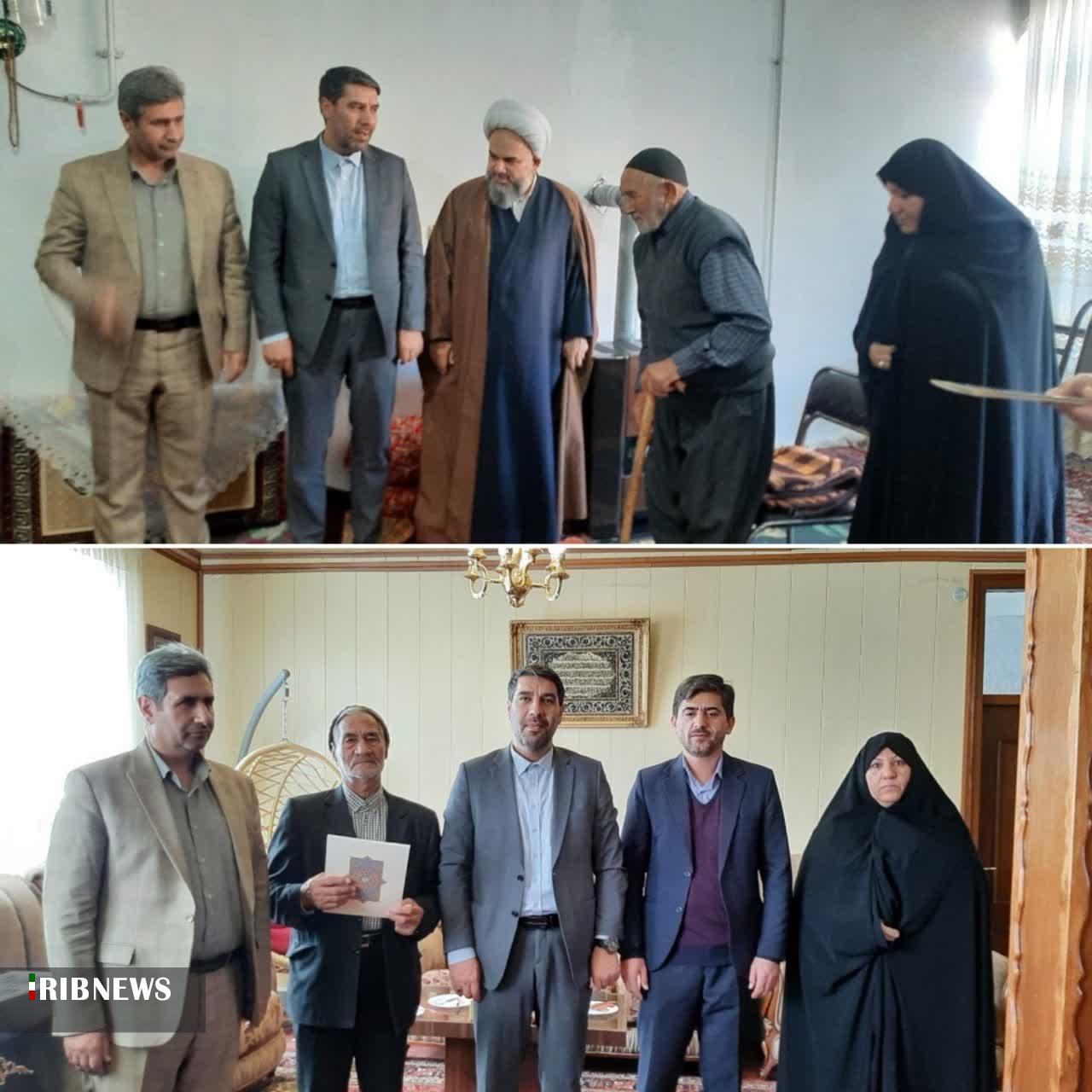 دیدار با خانواده شهیدان محمد جوانمرد و حسین عباسپور در نقده دیدار با خانواده شهیدان محمد جوانمرد و حسین عباسپور در نقده