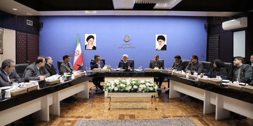 بخش خصوصی را وارد میدان کنید بخش خصوصی را وارد میدان کنید