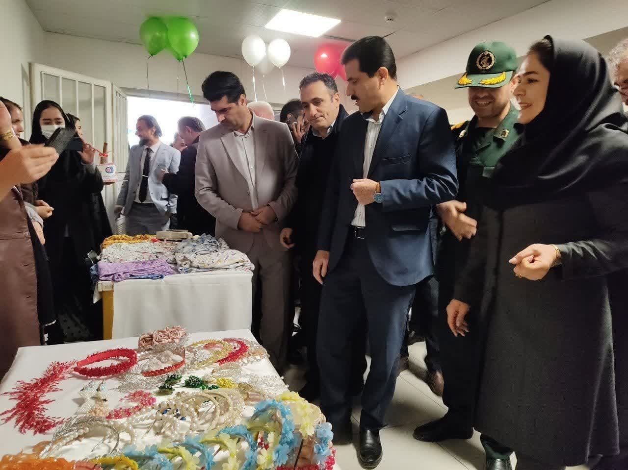 افتتاح نمایشگاه توانمندیهای بانوان در شهرستان پیرانشهر افتتاح نمایشگاه توانمندیهای بانوان در شهرستان پیرانشهر