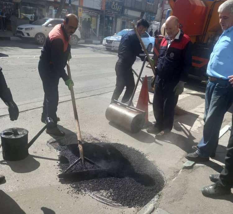 مرمت و بهسازی معابر هسته مرکزی ارومیه در آستانه نوروز