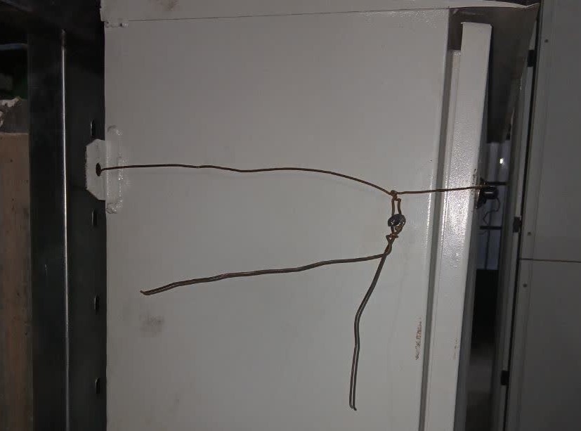 مهر و موم واحد فولادی آلاینده با دستور قضایی