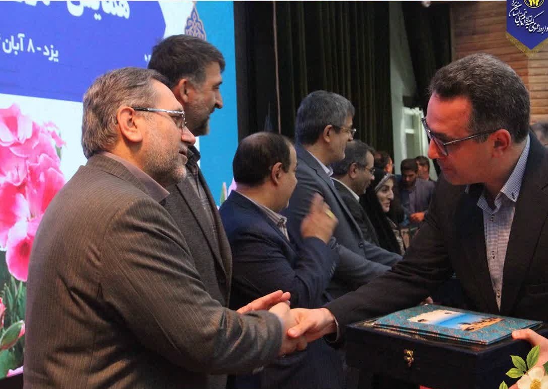 تجلیل از ۲۴۰ بهورز سلامت در یزد