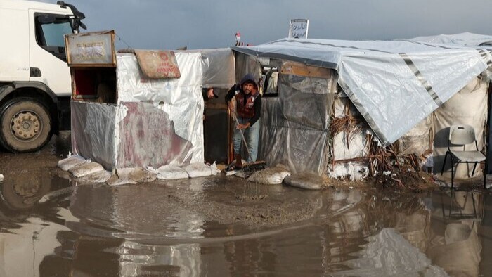 یونیسف: بارش‌ها جان ۸۰۰ هزار نفر را در غزه تهدید می‌کند/ جان باختن ۱۲ شهروند فلسطینی